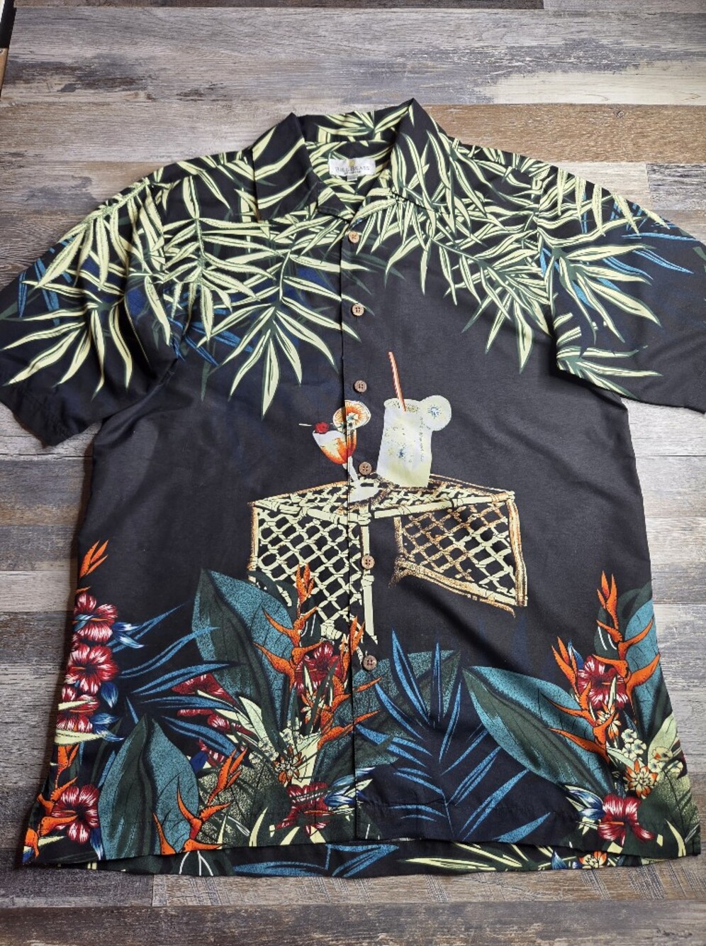 Bill Blass Vintage Men's Small Short Sleeve Button Down Tropical Tiki Hawaiian